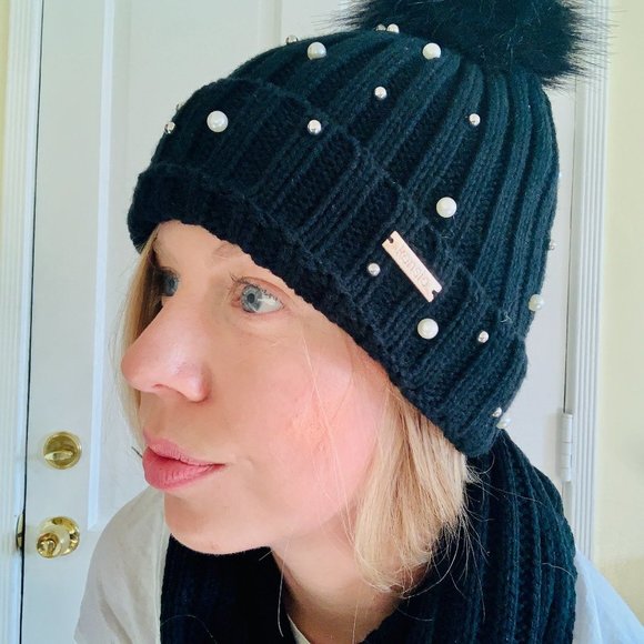 pompom beanie and scarf set black Nordstrom NWT pompom beanie and scarf set black Nordstrom NWT main image 3